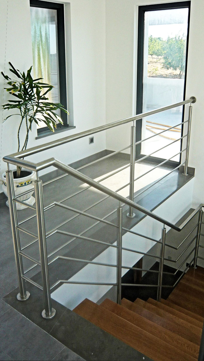 Cầu thang inox